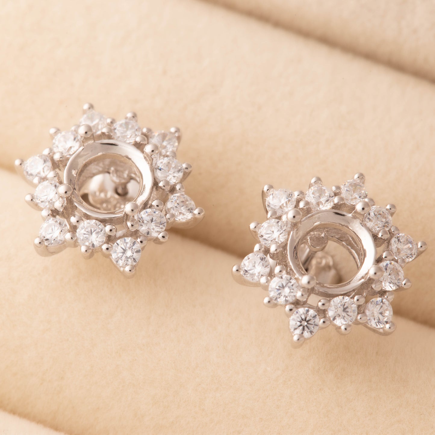 Lyra Earring